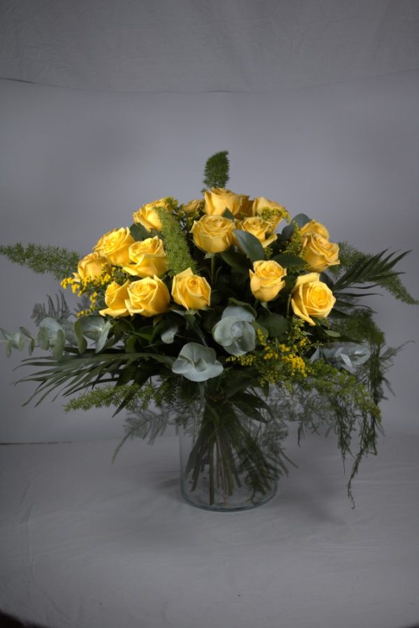 Ramo rosas amarillas - Imagen 2