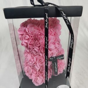 Oso rosas rosas